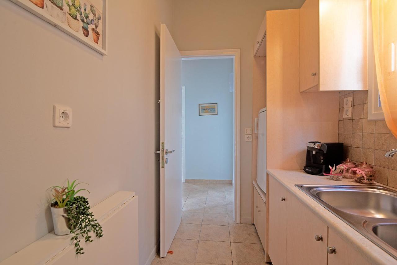 Nadia'S Apartment เปรามา ภายนอก รูปภาพ