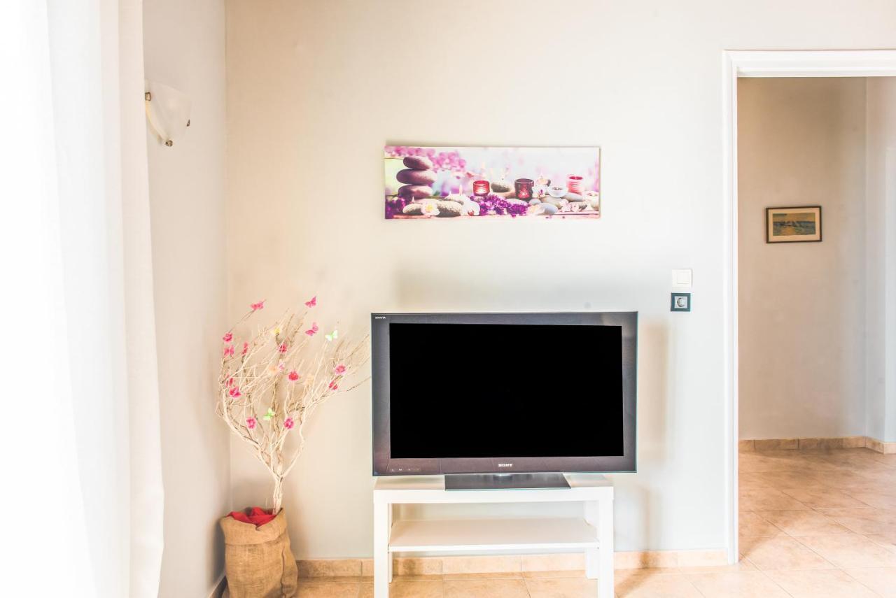 Nadia'S Apartment เปรามา ภายนอก รูปภาพ